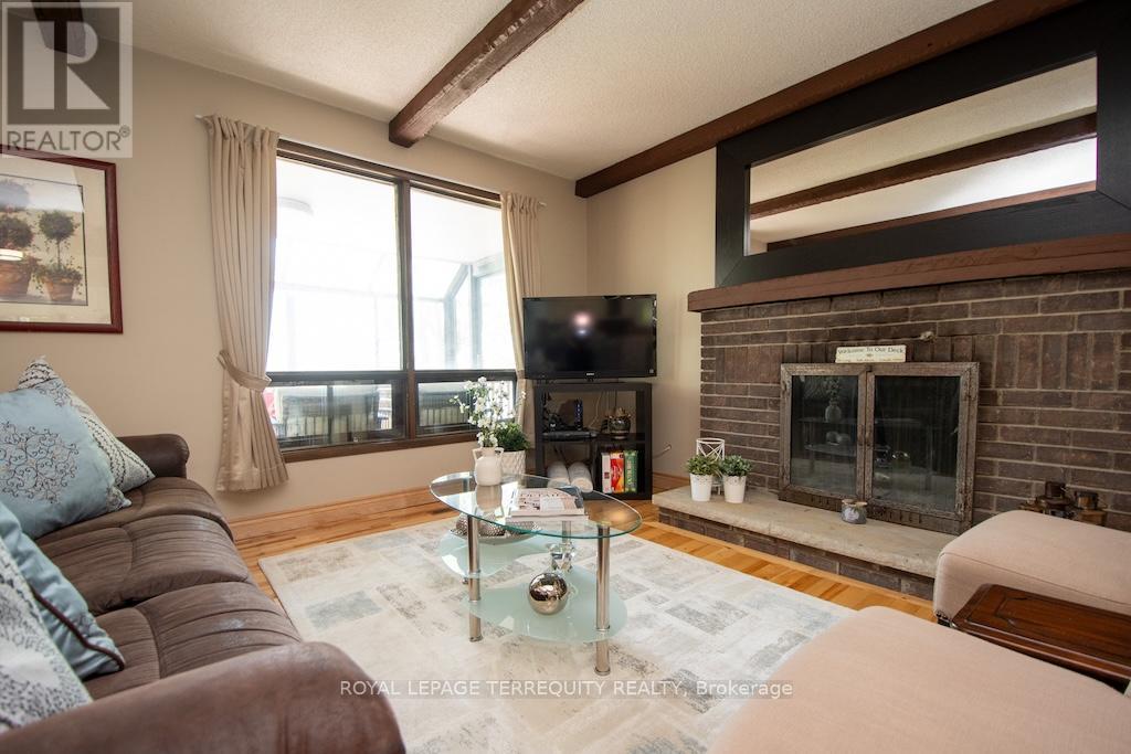 31 Alpine Street, Kawartha Lakes, Ontario  K9V 4R1 - Photo 15 - X12318445