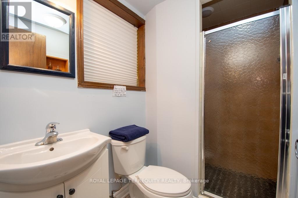31 Alpine Street, Kawartha Lakes, Ontario  K9V 4R1 - Photo 43 - X12318445