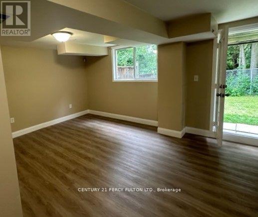 1115 Ridgewood Court, Pickering, Ontario  L1V 6M1 - Photo 4 - E12316335