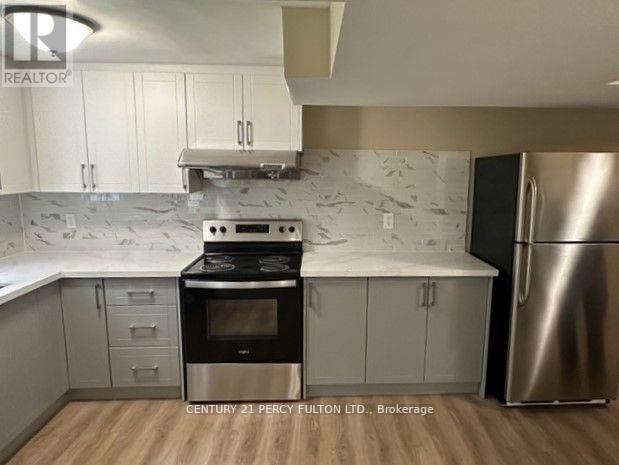 1115 Ridgewood Court, Pickering, Ontario  L1V 6M1 - Photo 5 - E12316335