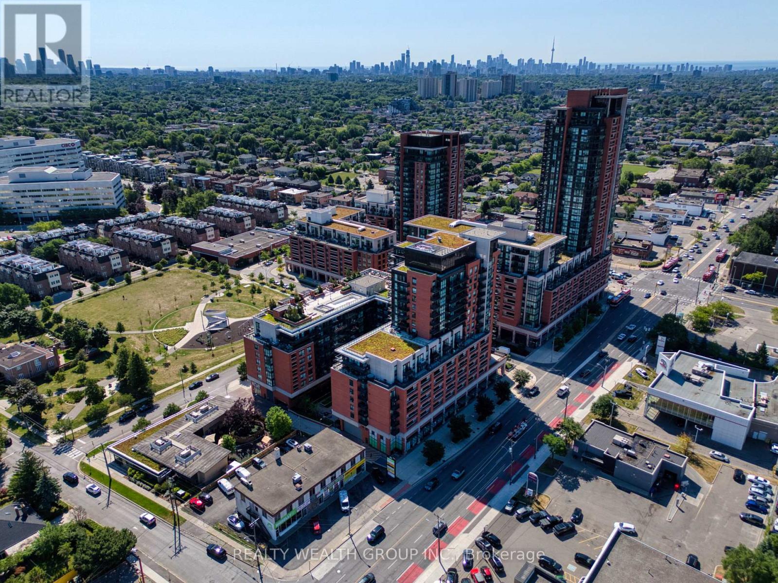 610 - 3091 Dufferin Street, Toronto (Yorkdale-Glen Park), Ontario  M6A 0C4 - Photo 1 - W12231164