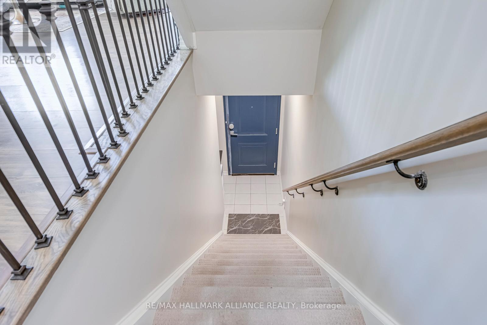 Property at 18 - 140 LONG BRANCH AVENUE image 5