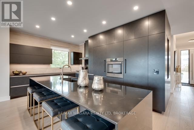 Property at 2795 CANADIANA COURT image 2