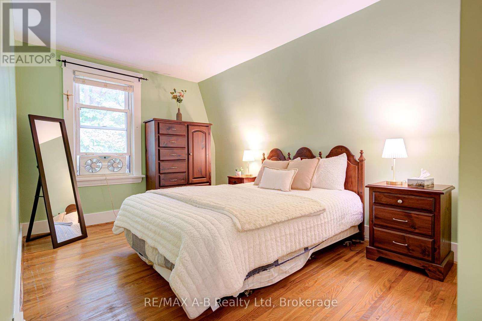 451 Downie Street, Stratford, Ontario  N5A 1X8 - Photo 25 - X12318521