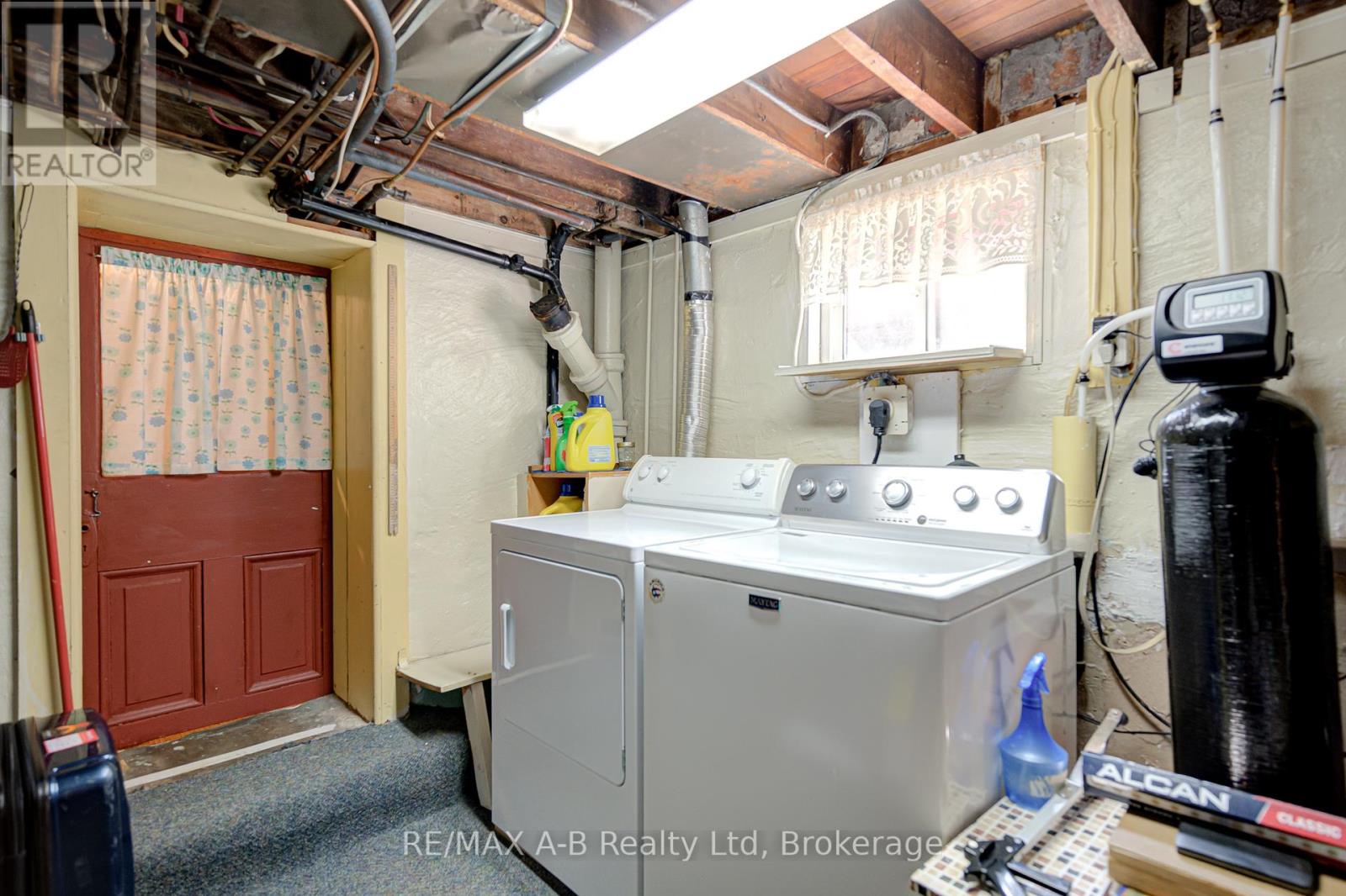 451 Downie Street, Stratford, Ontario  N5A 1X8 - Photo 36 - X12318521