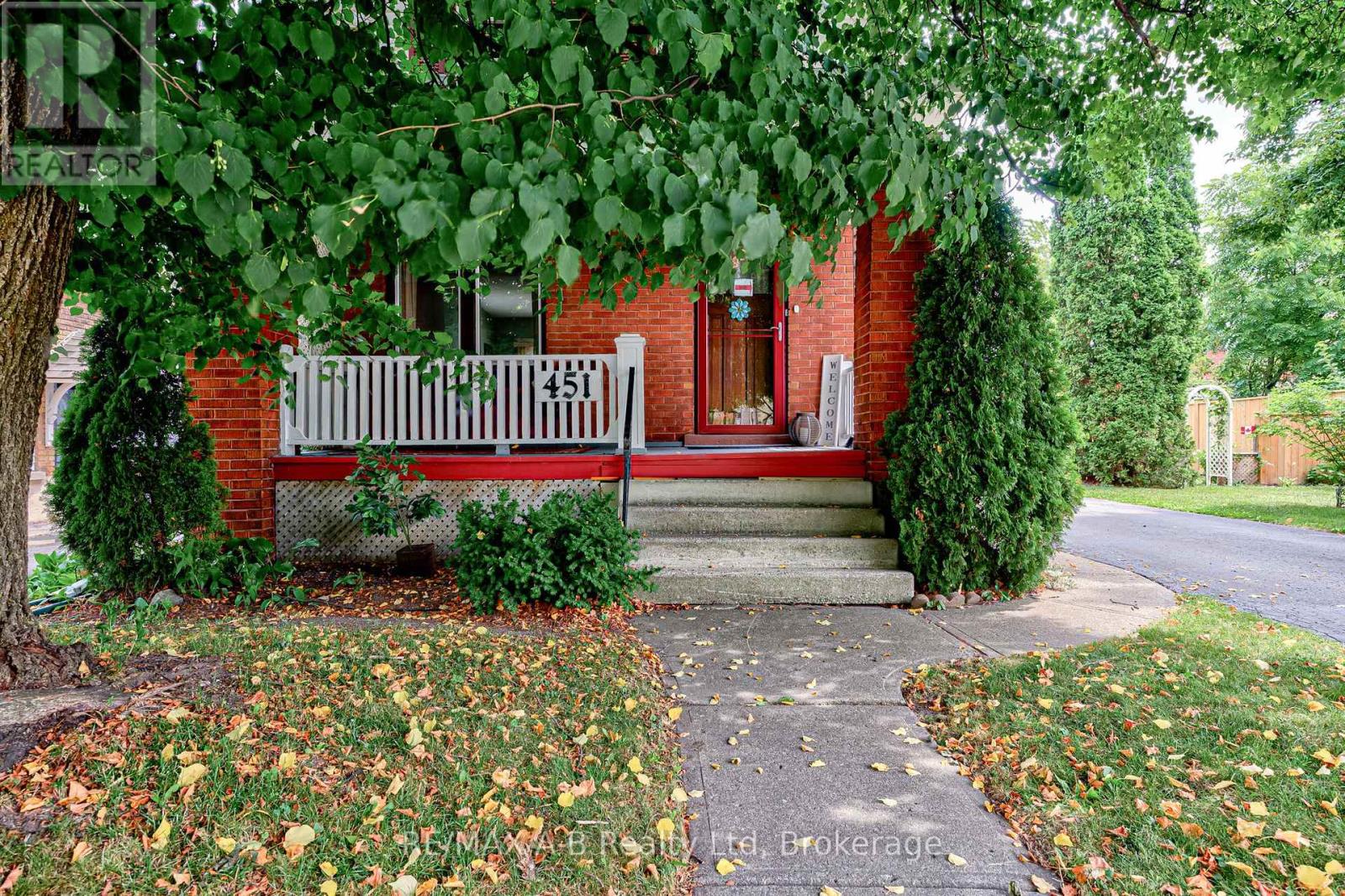 451 Downie Street, Stratford, Ontario  N5A 1X8 - Photo 4 - X12318521