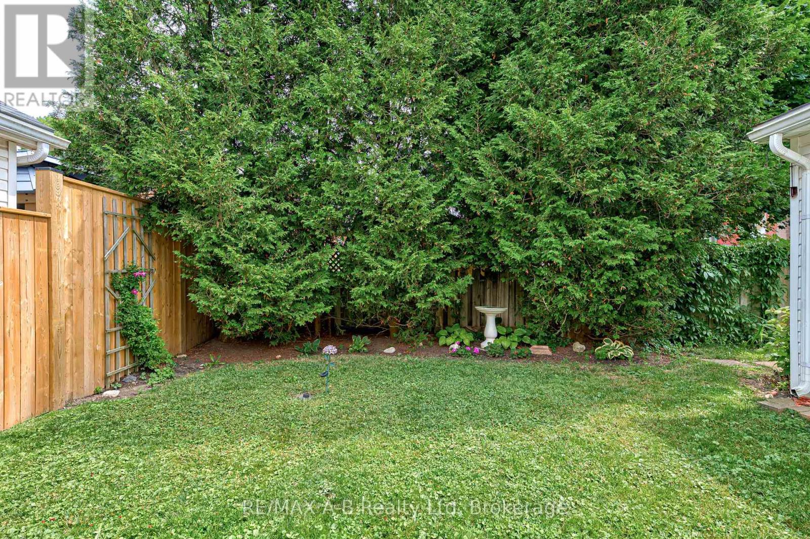451 Downie Street, Stratford, Ontario  N5A 1X8 - Photo 41 - X12318521