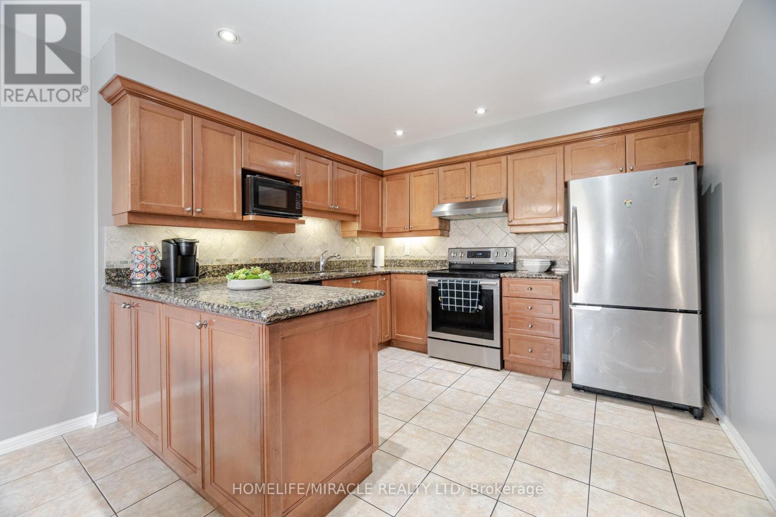 32 - 83 Mondeo Drive, Toronto, Ontario  M1P 5B6 - Photo 12 - E12318523