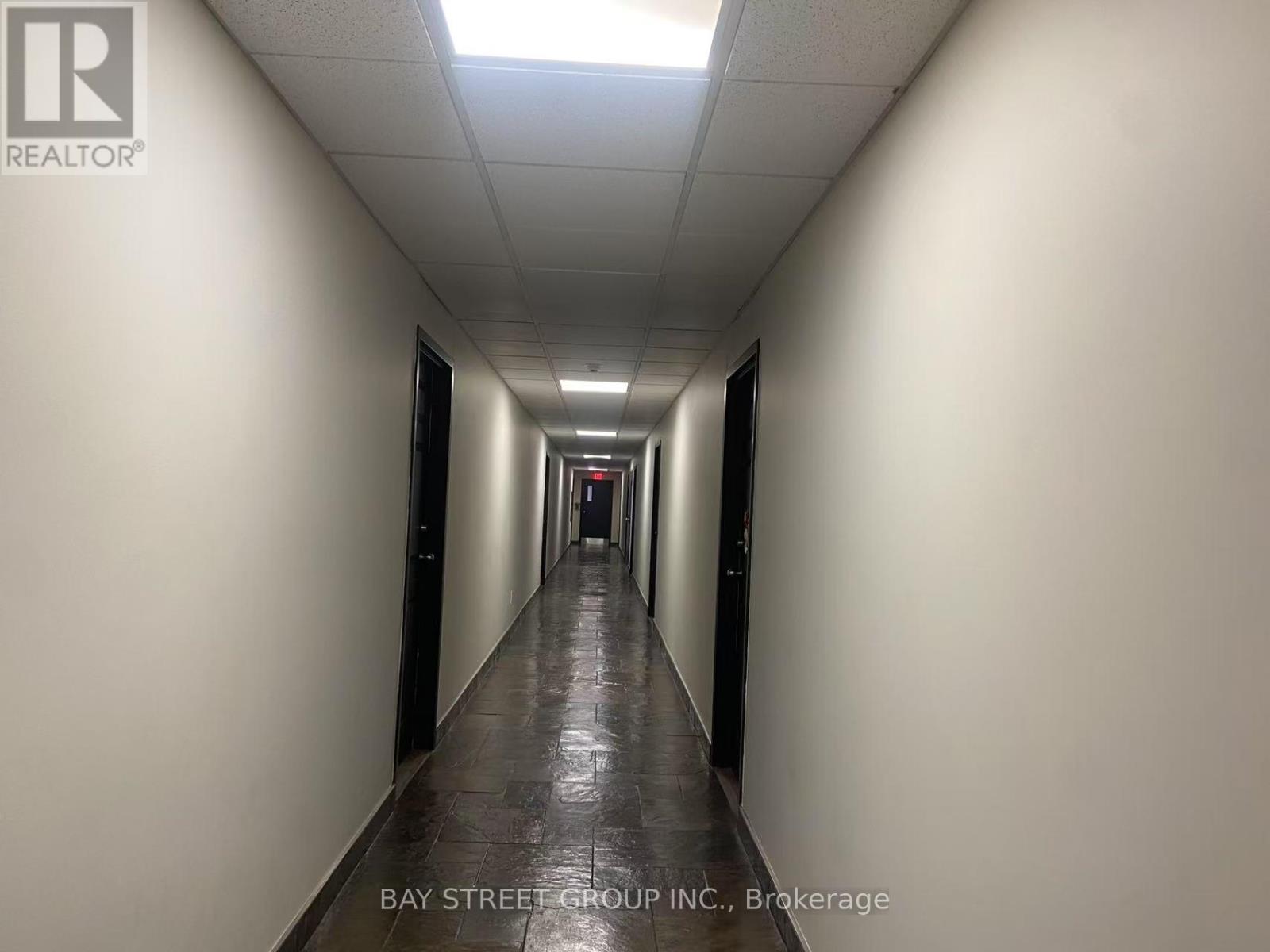 212 - 7378 Yonge Street, Vaughan, Ontario  L4J 8J1 - Photo 10 - N12318505