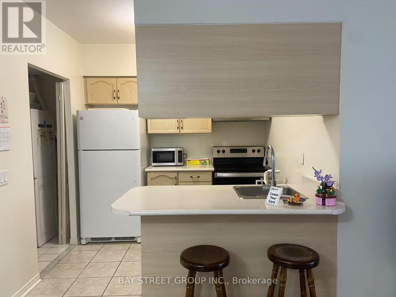 212 - 7378 Yonge Street, Vaughan, Ontario  L4J 8J1 - Photo 14 - N12318505