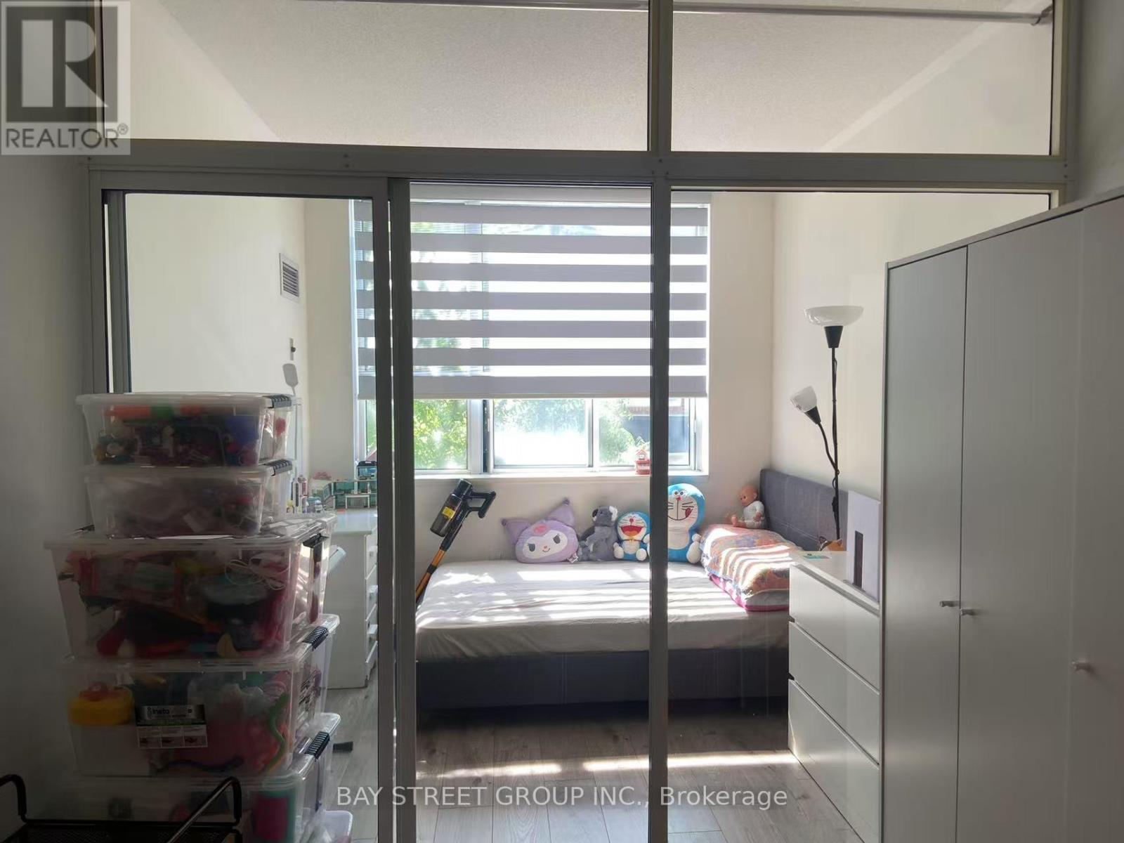 212 - 7378 Yonge Street, Vaughan, Ontario  L4J 8J1 - Photo 4 - N12318505