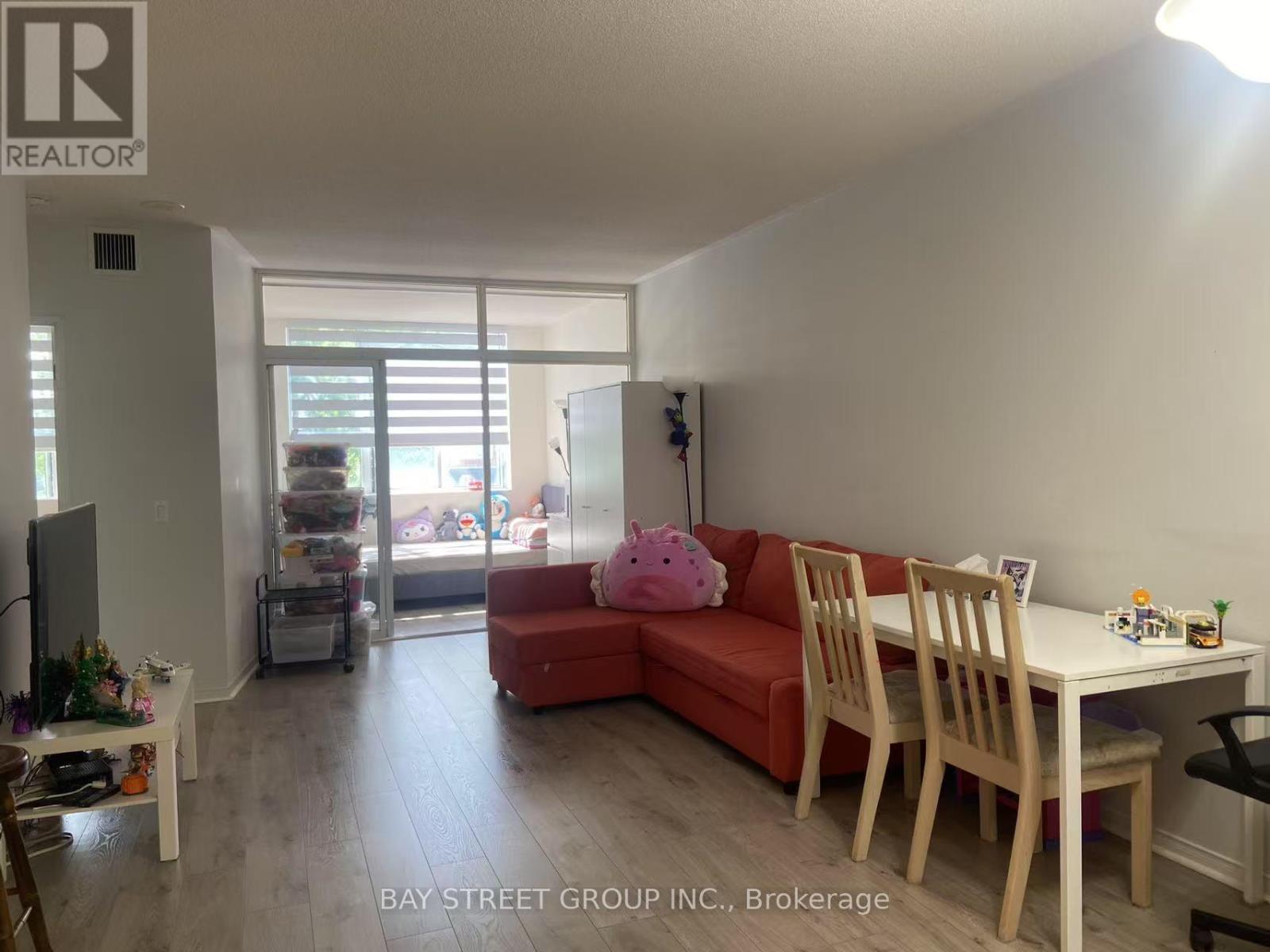 212 - 7378 Yonge Street, Vaughan, Ontario  L4J 8J1 - Photo 7 - N12318505