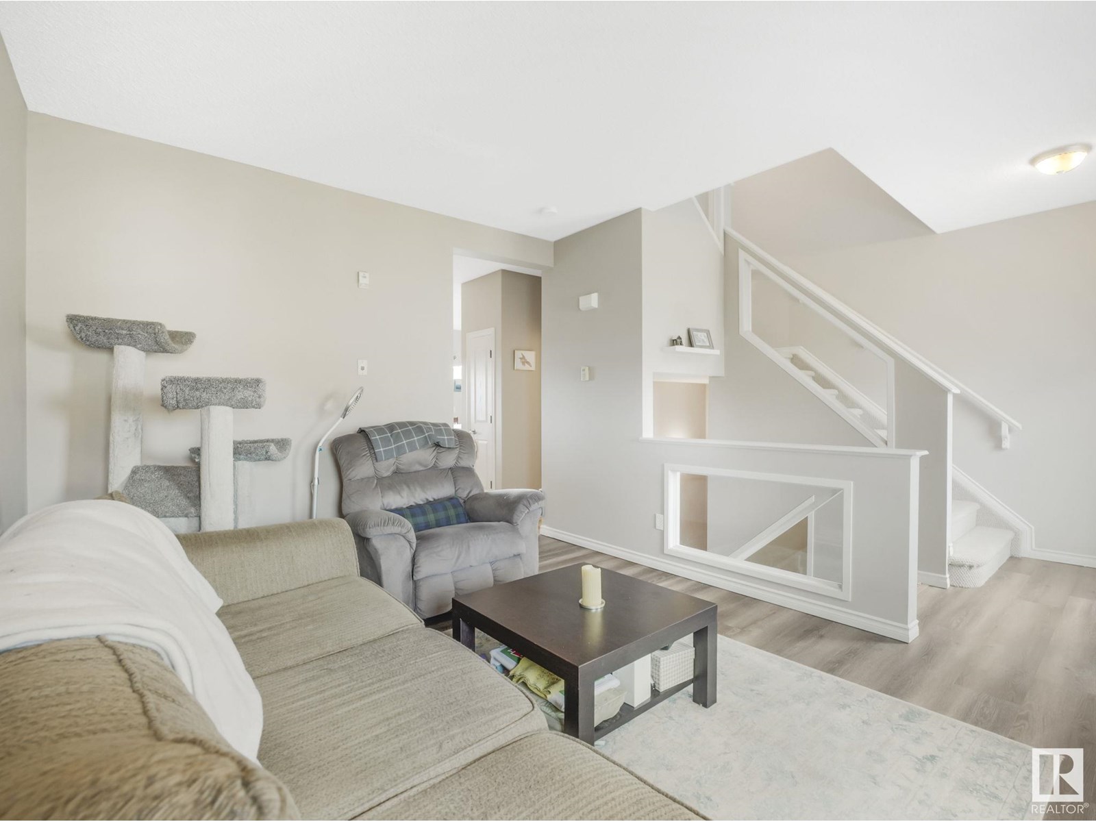 Property at #94 13825 155 AV NW image 3
