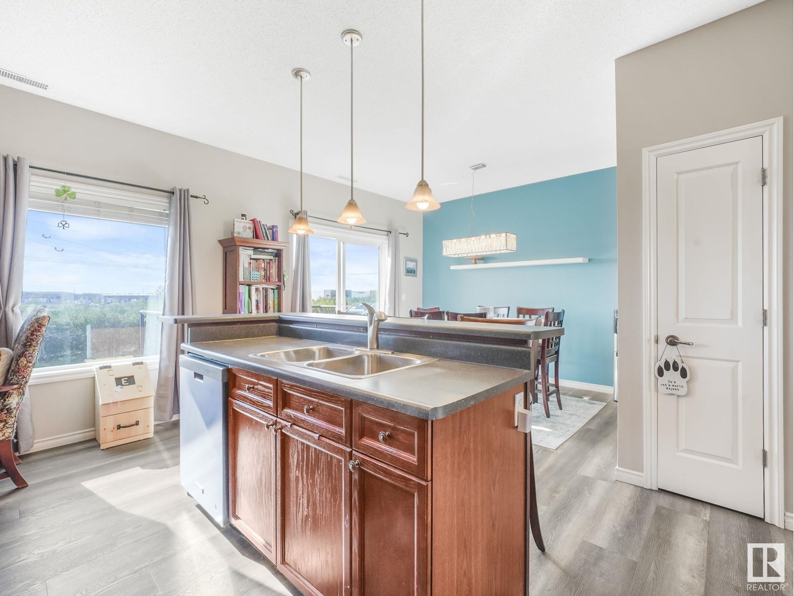 Property at #94 13825 155 AV NW image 5