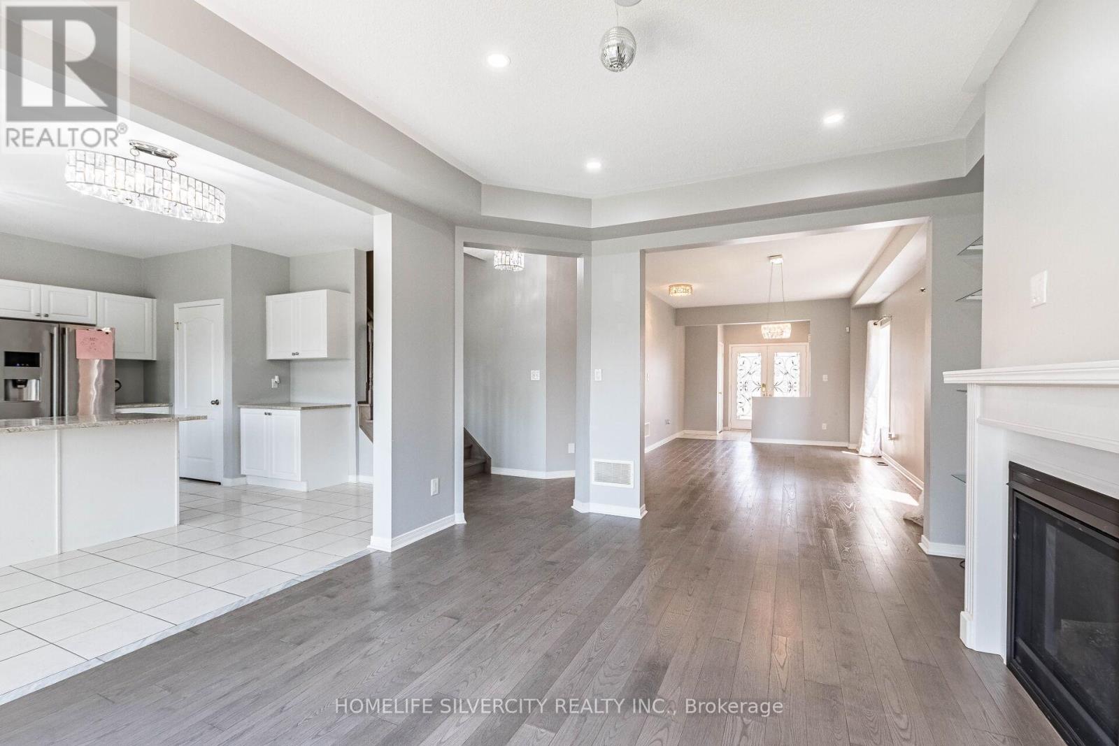 42 Cookview Drive, Brampton, Ontario  L6R 3T6 - Photo 10 - W12318515