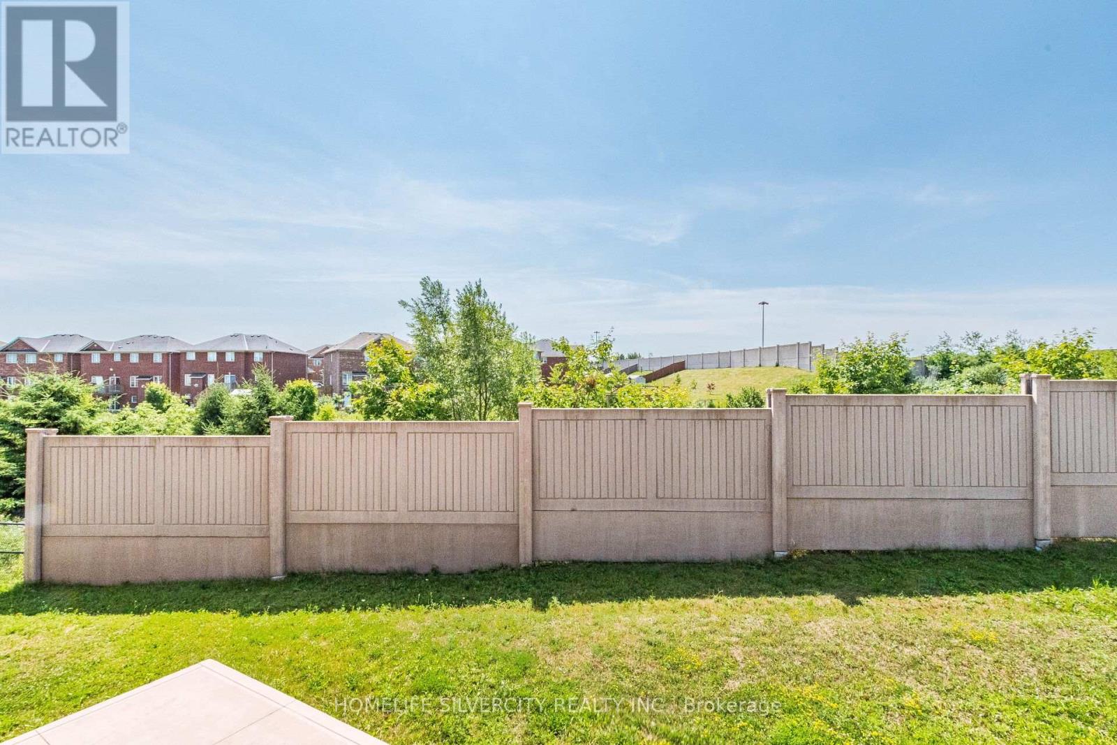 42 Cookview Drive, Brampton, Ontario  L6R 3T6 - Photo 18 - W12318515