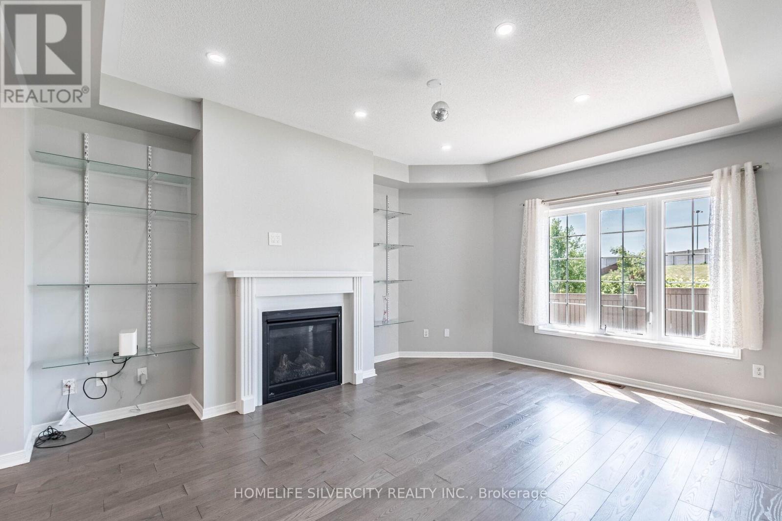 42 Cookview Drive, Brampton, Ontario  L6R 3T6 - Photo 8 - W12318515