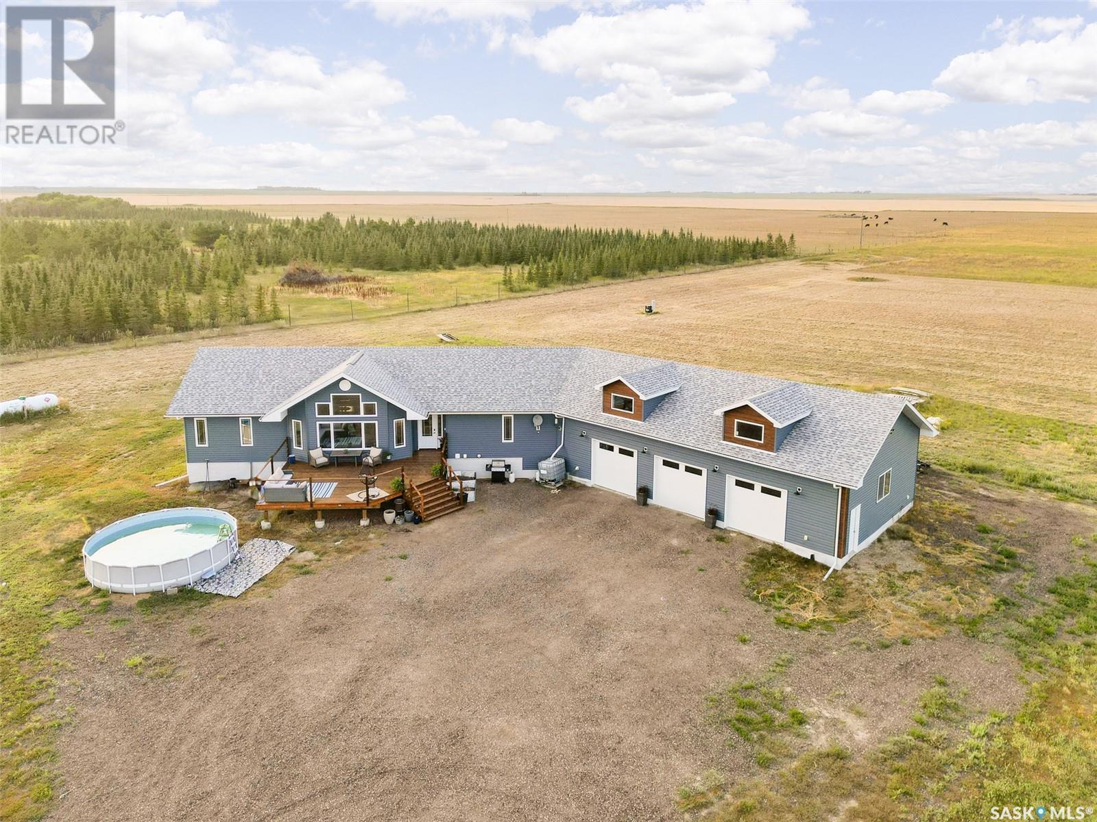 Adrian Acreage, Moose Jaw Rm No. 161, Saskatchewan  S0H 4C0 - Photo 1 - SK014344