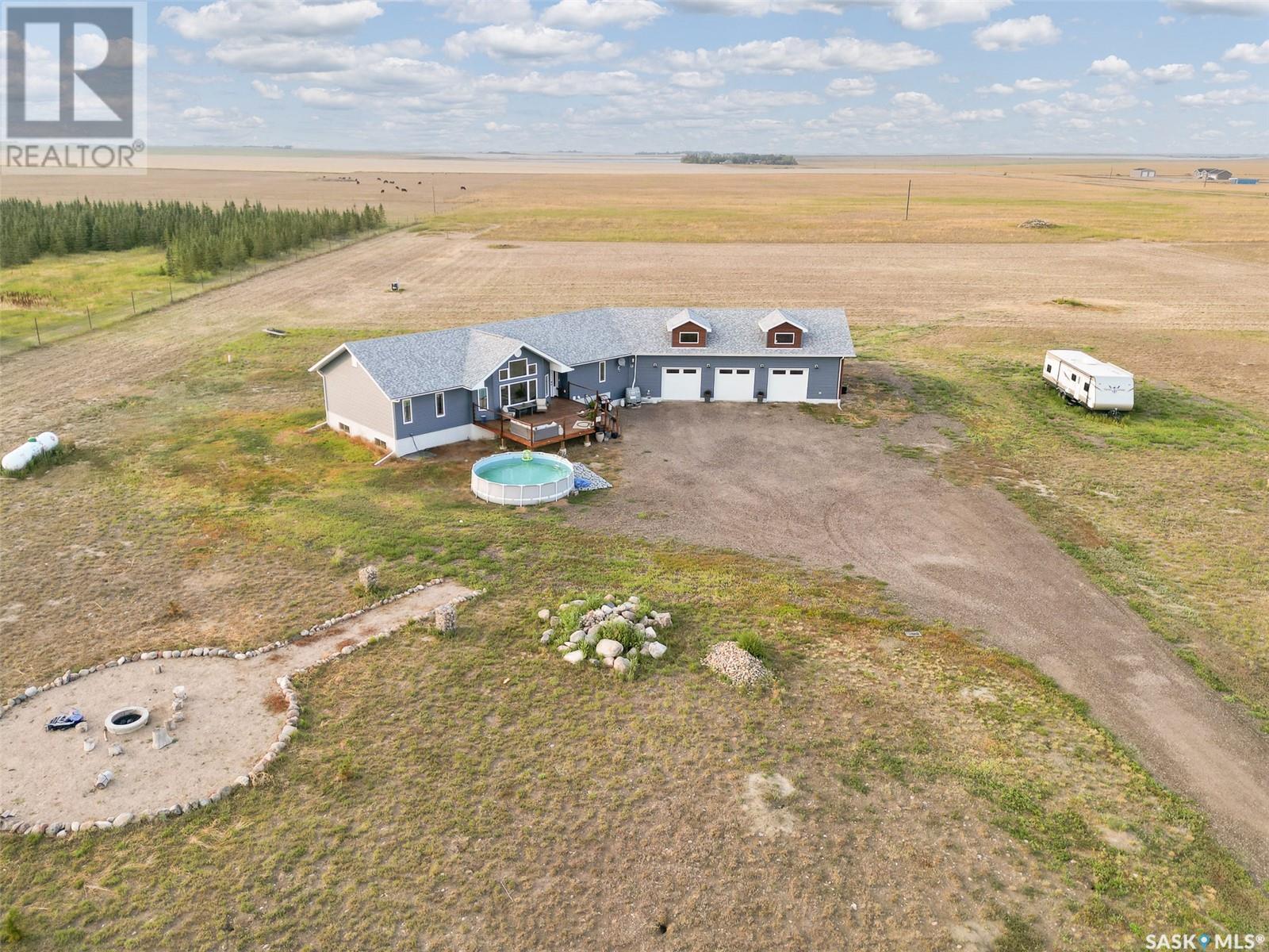 Adrian Acreage, Moose Jaw Rm No. 161, Saskatchewan  S0H 4C0 - Photo 2 - SK014344
