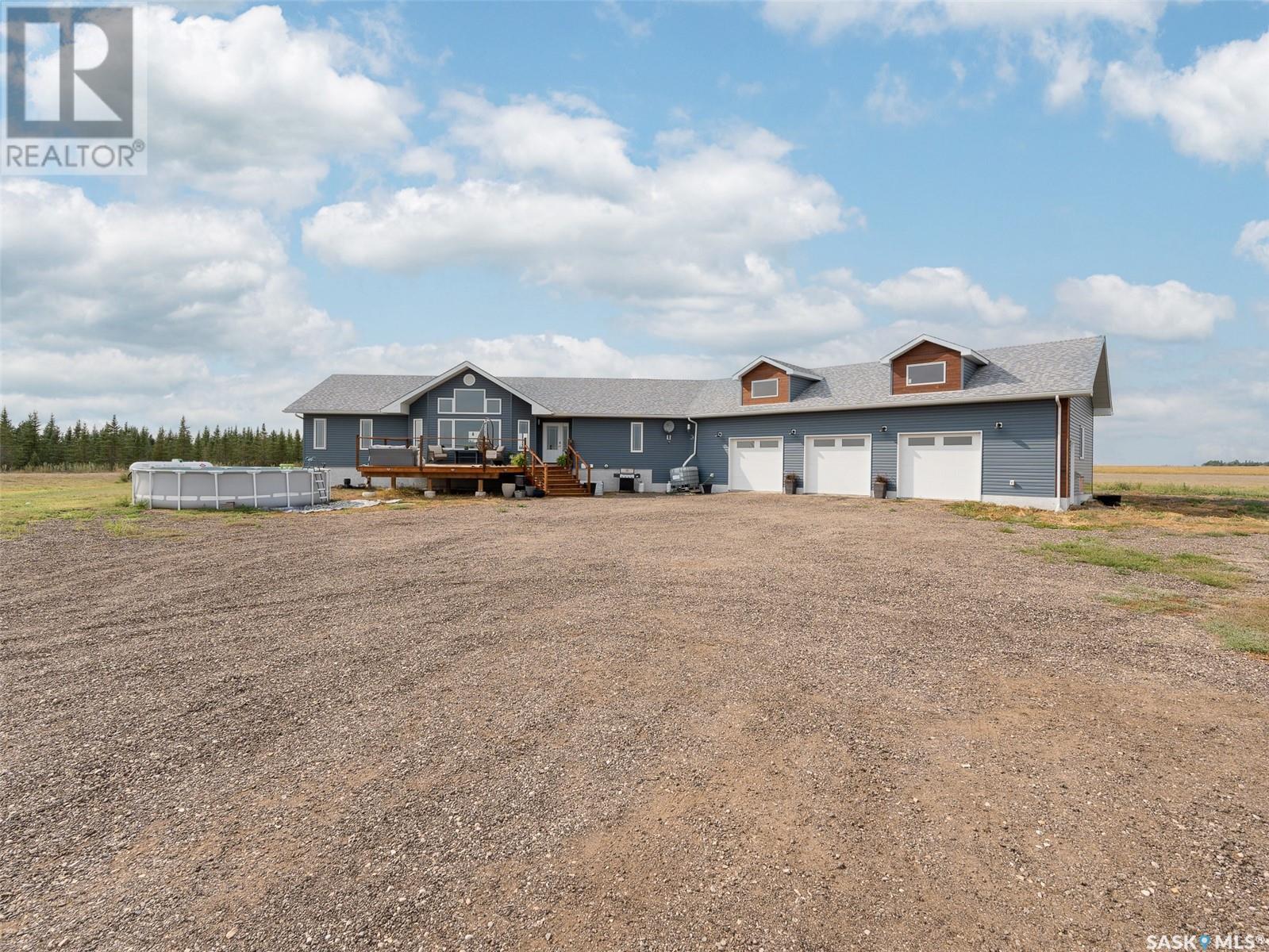 Adrian Acreage, Moose Jaw Rm No. 161, Saskatchewan  S0H 4C0 - Photo 4 - SK014344