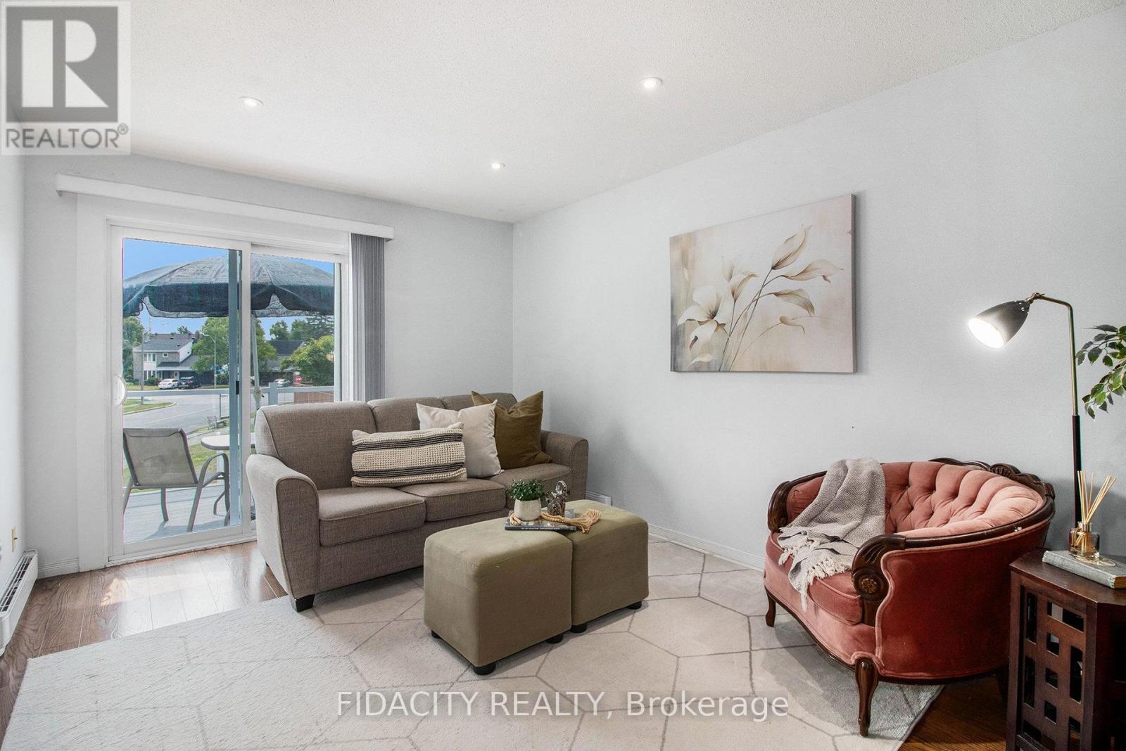 Property at 180 - 825 CAHILL DRIVE W image 4