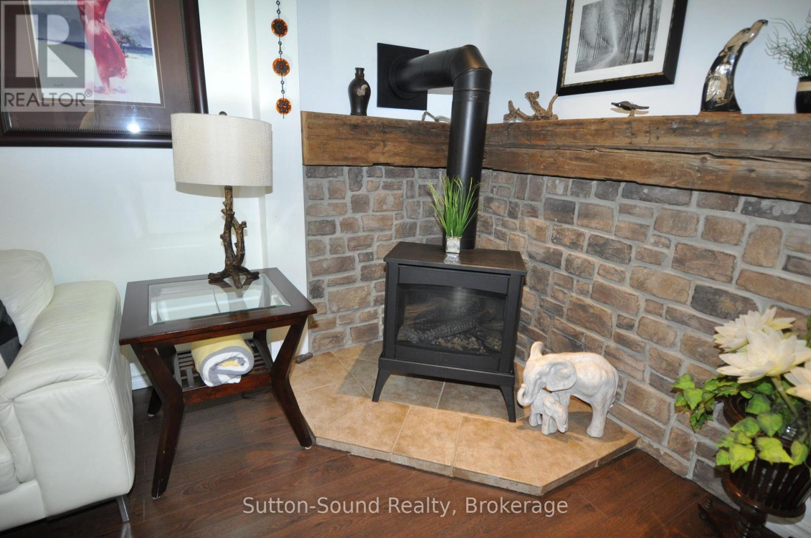 247 6th Street E, Owen Sound, Ontario  N4K 1E8 - Photo 6 - X12310472