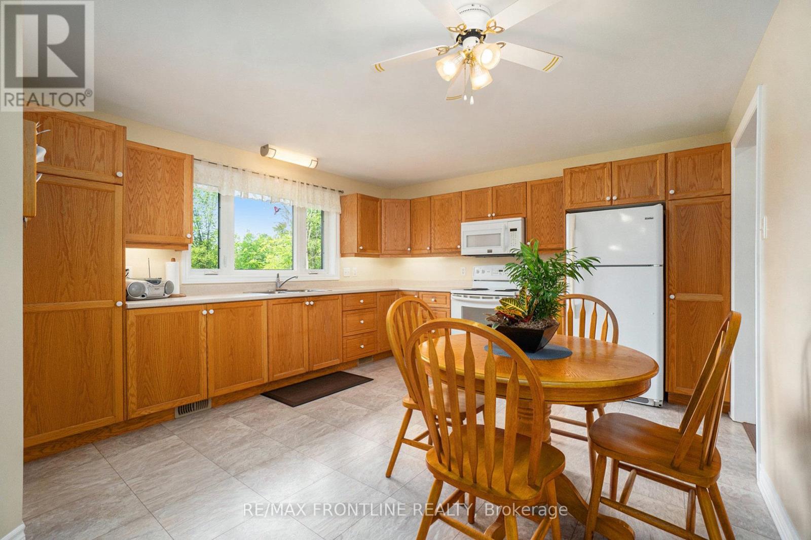 20650 Hwy 7 Highway, Tay Valley, Ontario  K0H 2B0 - Photo 13 - X12318562