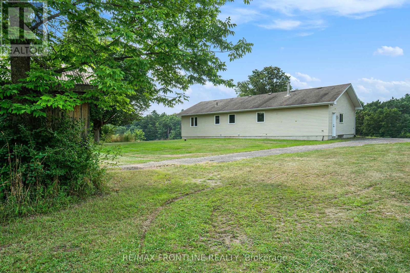 20650 Hwy 7 Highway, Tay Valley, Ontario  K0H 2B0 - Photo 33 - X12318562