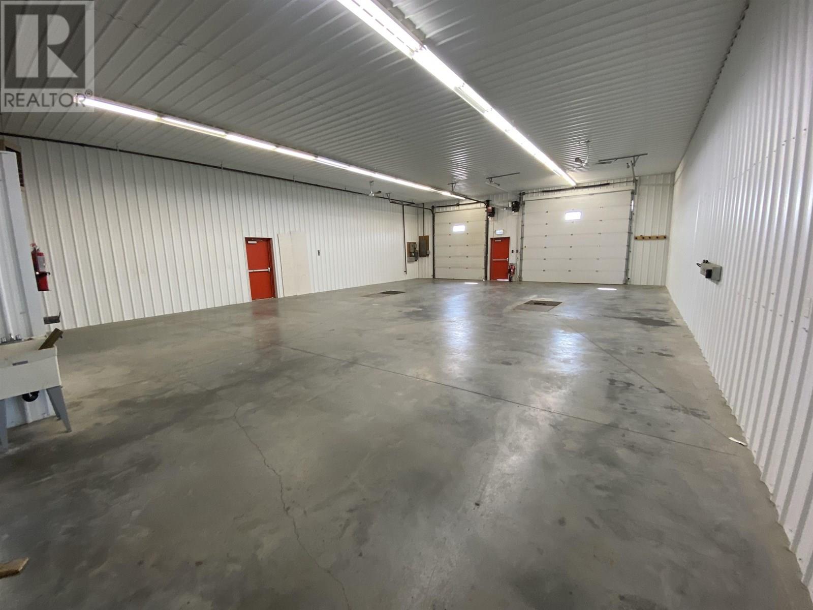 10215-10219 95 Avenue, Fort St. John, British Columbia  V1J 5J5 - Photo 9 - C8071167