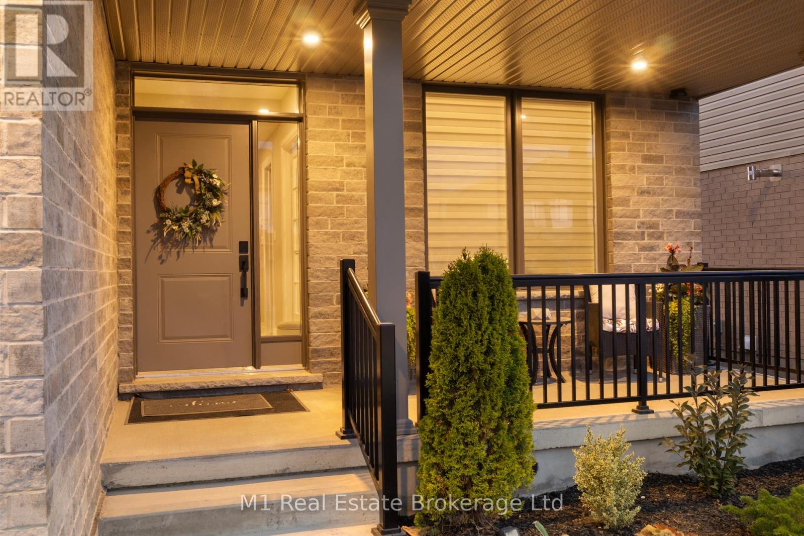 90 Rea Drive, Centre Wellington, Ontario  N1M 0H5 - Photo 3 - X12318548