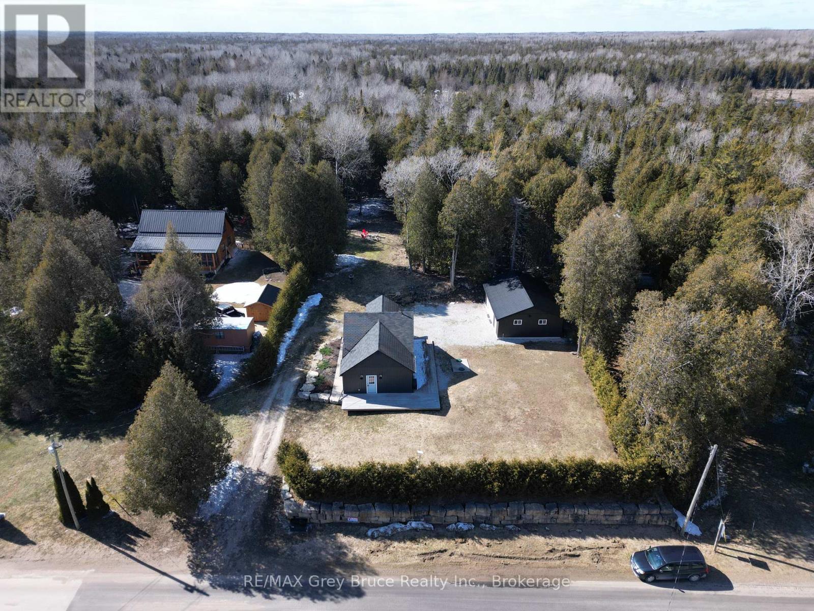 597 Stokes Bay Road, Northern Bruce Peninsula, Ontario  N0H 2M0 - Photo 18 - X12318564
