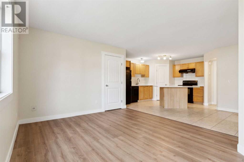 Property at 101, 40 Panatella Landing NW image 4