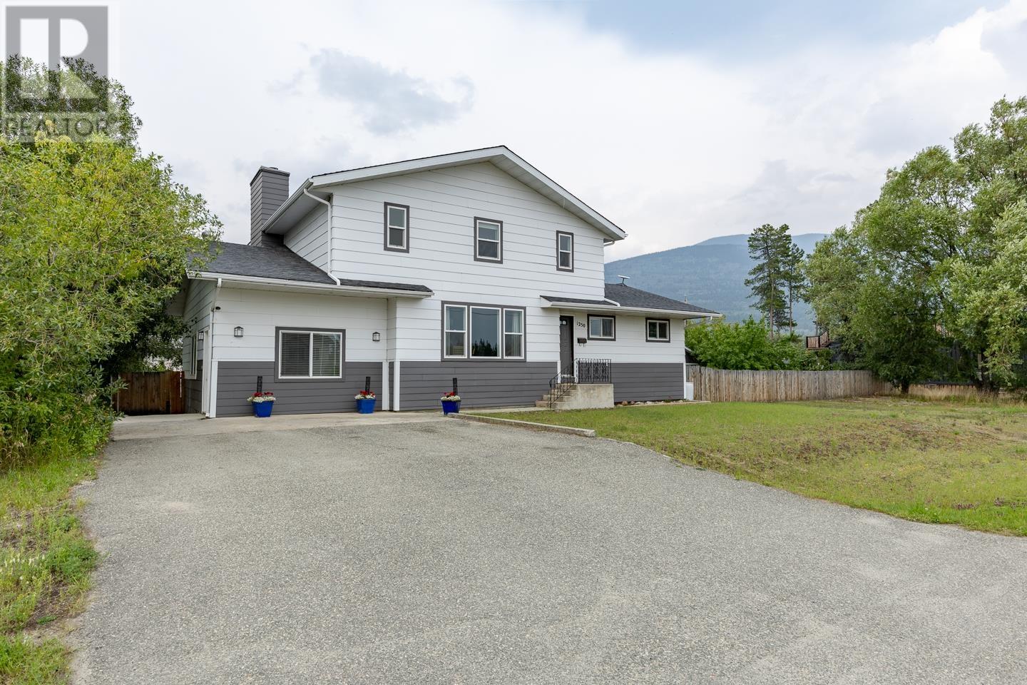 1250 9TH AVENUE, Valemount, British Columbia