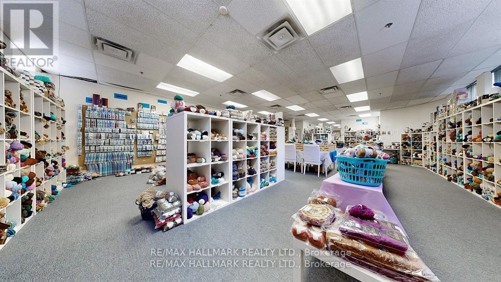 44 MARTIN ROSS AVENUE, Toronto, Ontario