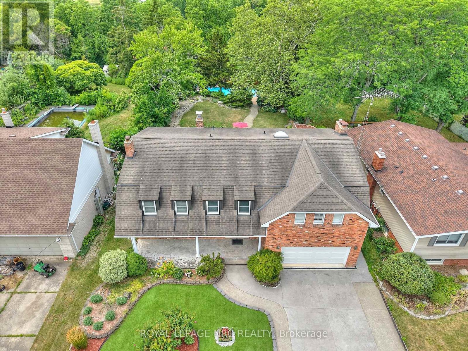 Property at 46 ADELENE CRESCENT image 4
