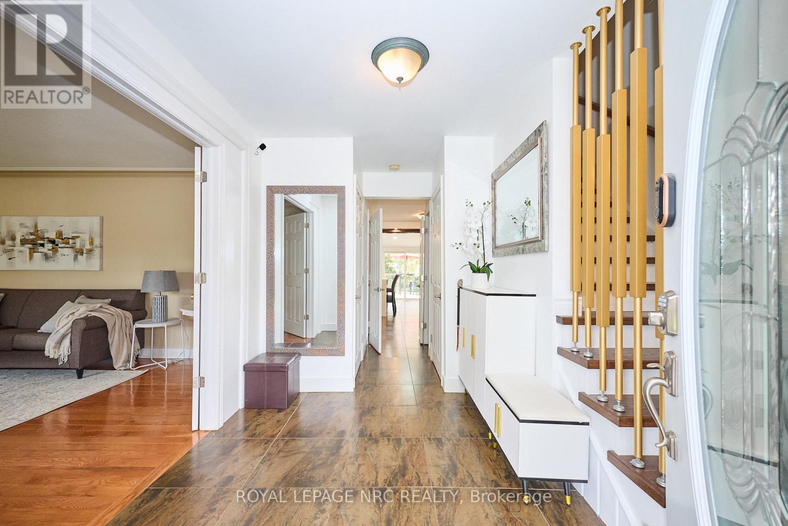 Property at 46 ADELENE CRESCENT image 5