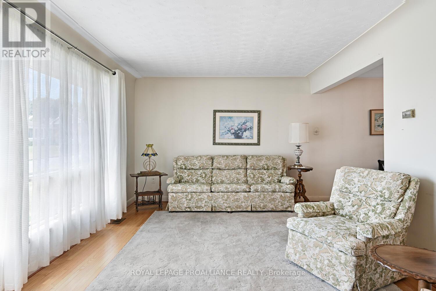 Property at 23 MANOR DRIVE image 5