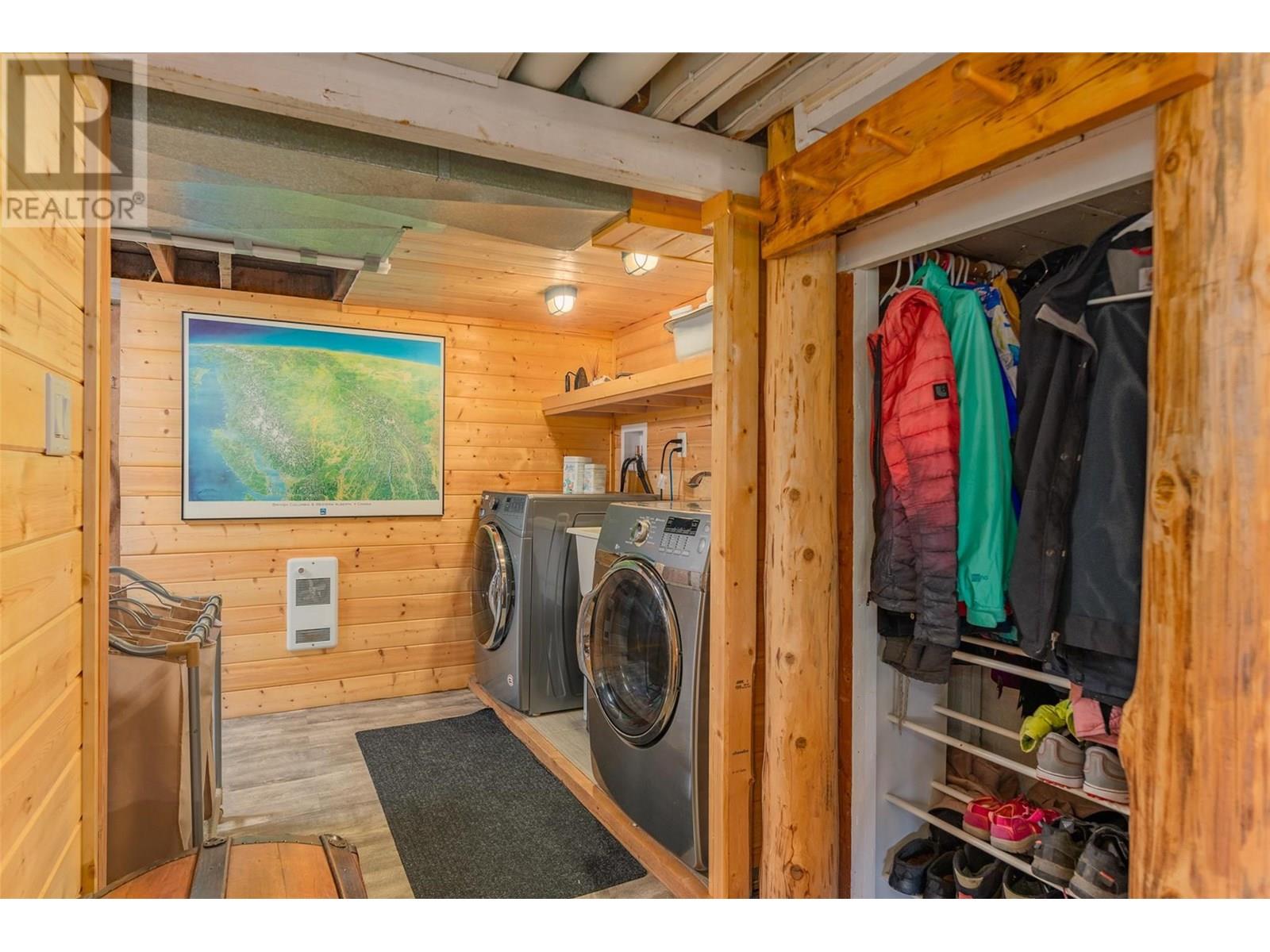 1954 Thompson Avenue, Rossland, British Columbia  V0G 1Y0 - Photo 19 - 10356106