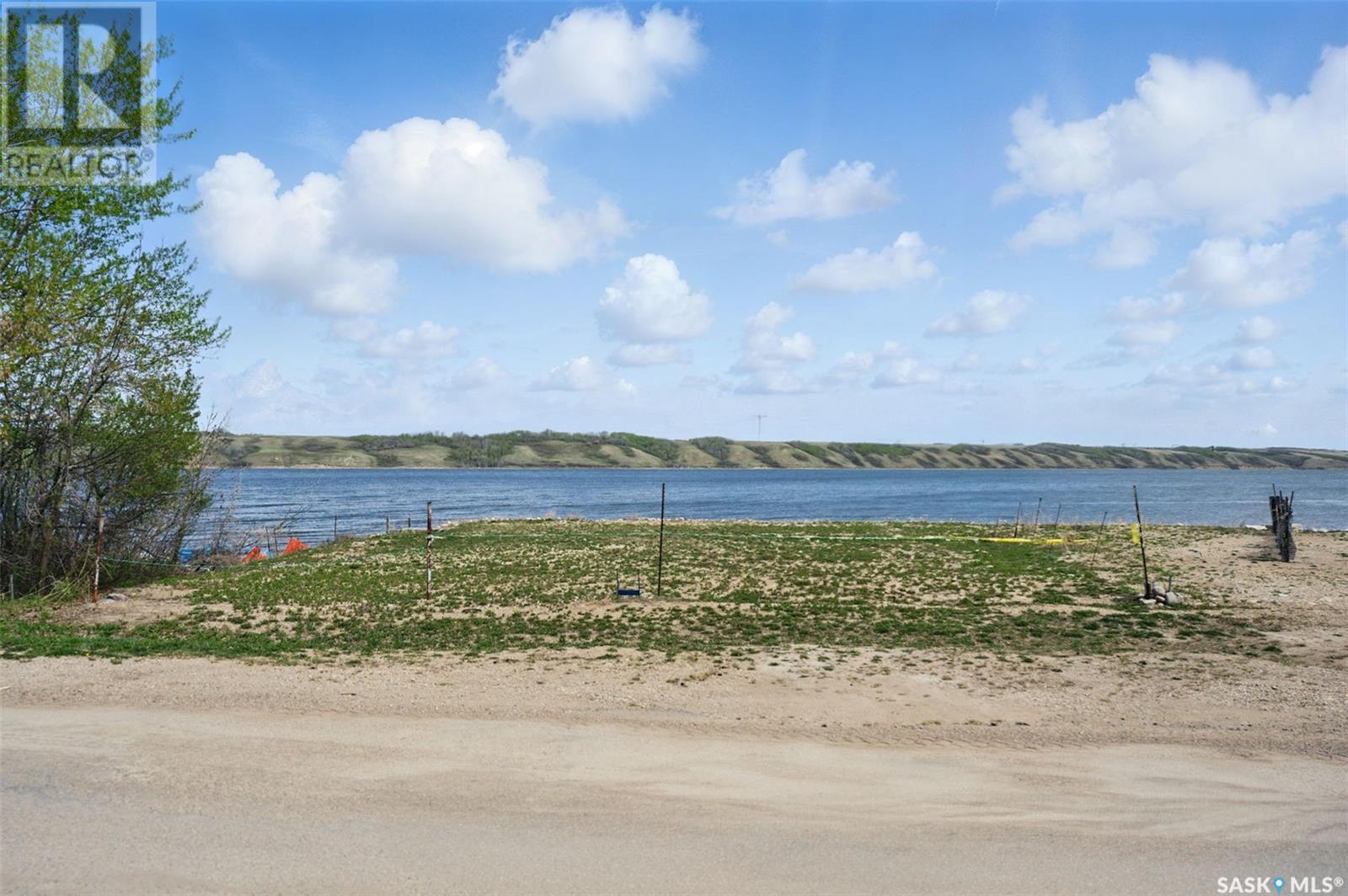 100 Maclachlan Avenue, Manitou Beach, Saskatchewan  S0K 4T1 - Photo 4 - SK014393