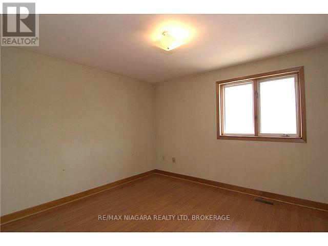 6020 Althea Street, Niagara Falls, Ontario  L2E 5G5 - Photo 7 - X12301515