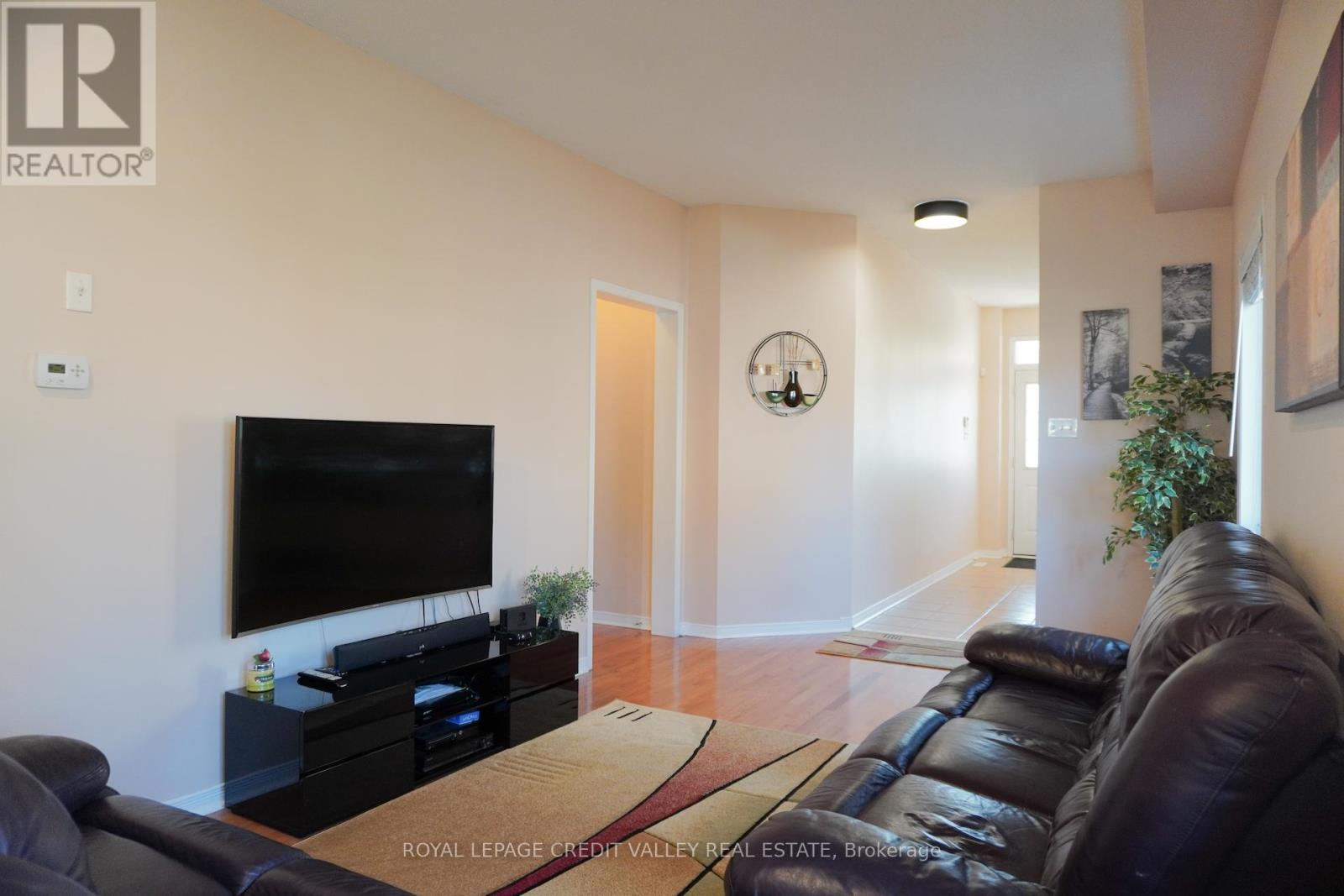 72 Kilrea Way, Brampton (Credit Valley), Ontario  L6X 0R3 - Photo 5 - W12318378