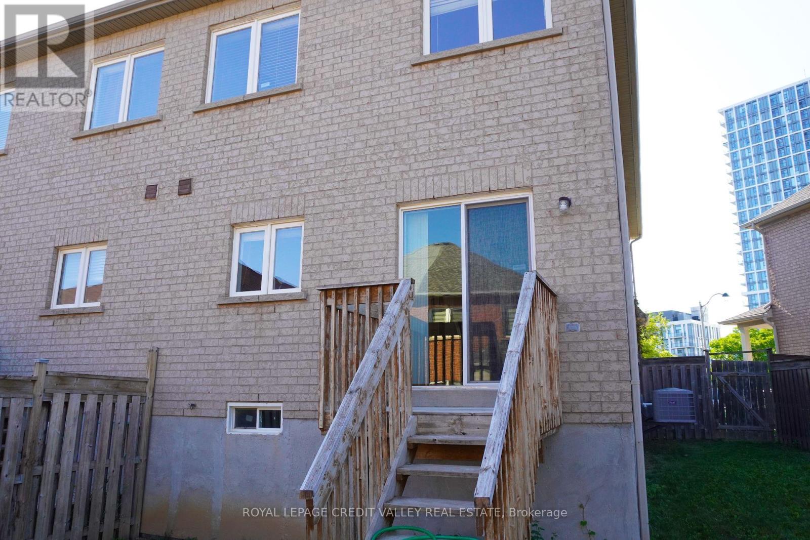 72 Kilrea Way, Brampton (Credit Valley), Ontario  L6X 0R3 - Photo 29 - W12318378