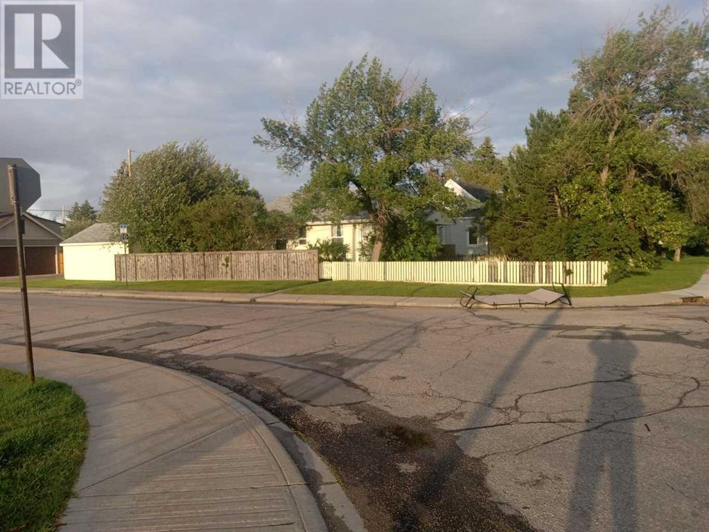 Property at 1062 Regal Crescent NE image