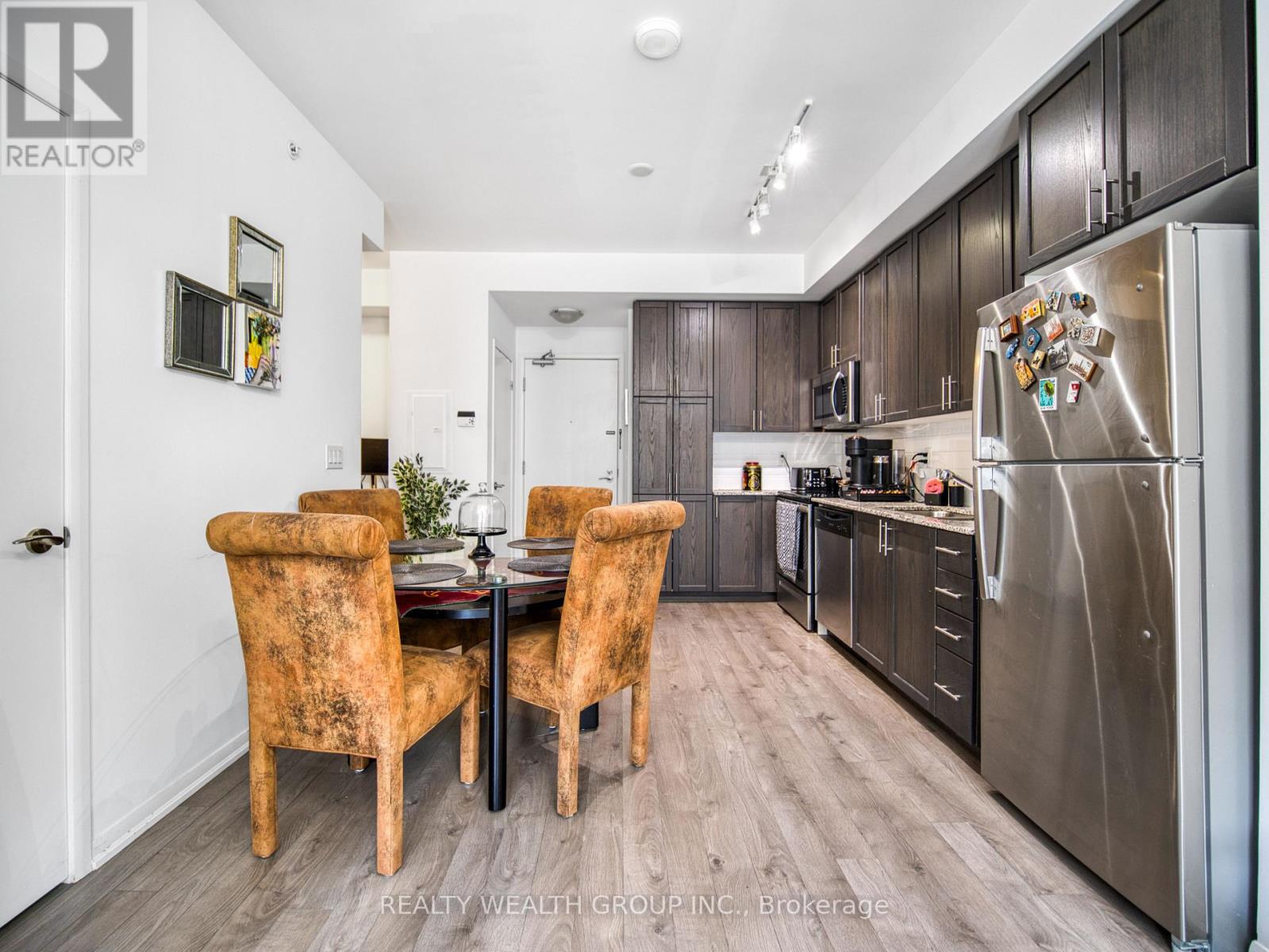 610 - 3091 Dufferin Street, Toronto (Yorkdale-Glen Park), Ontario  M6A 0C4 - Photo 11 - W12231164