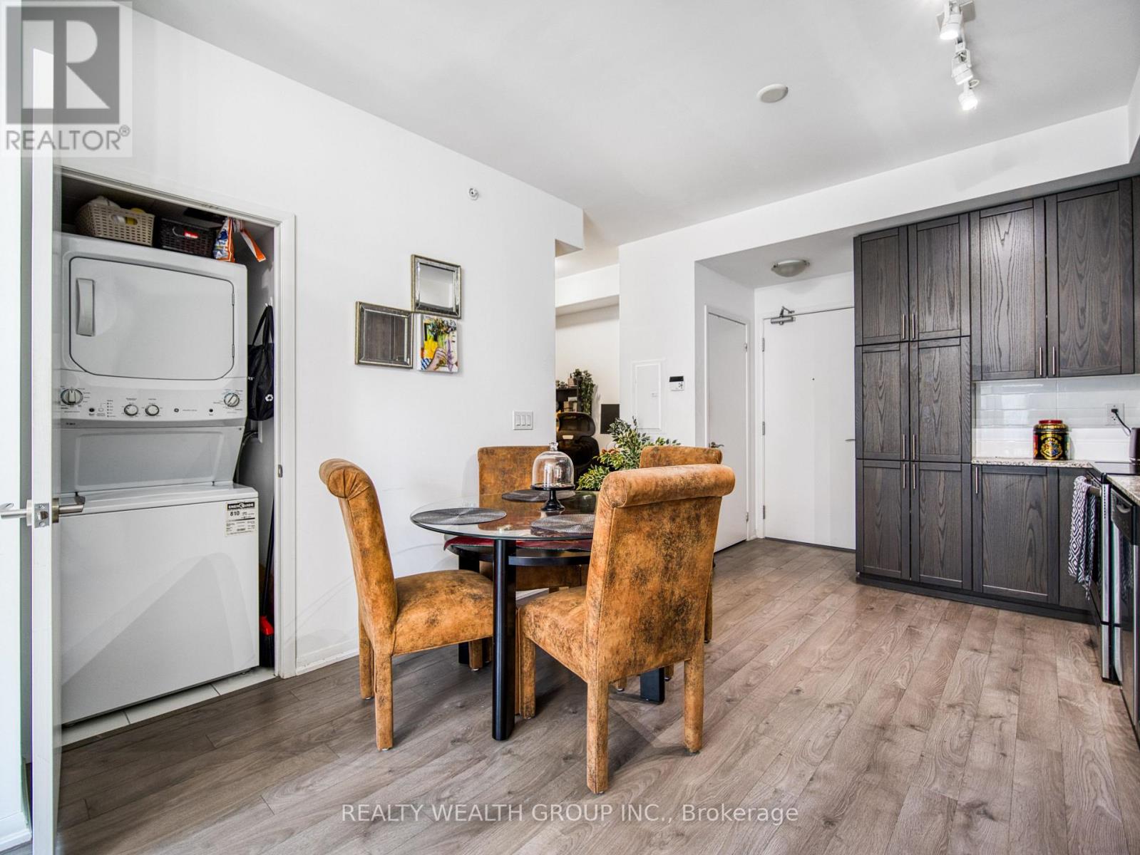 610 - 3091 Dufferin Street, Toronto (Yorkdale-Glen Park), Ontario  M6A 0C4 - Photo 13 - W12231164