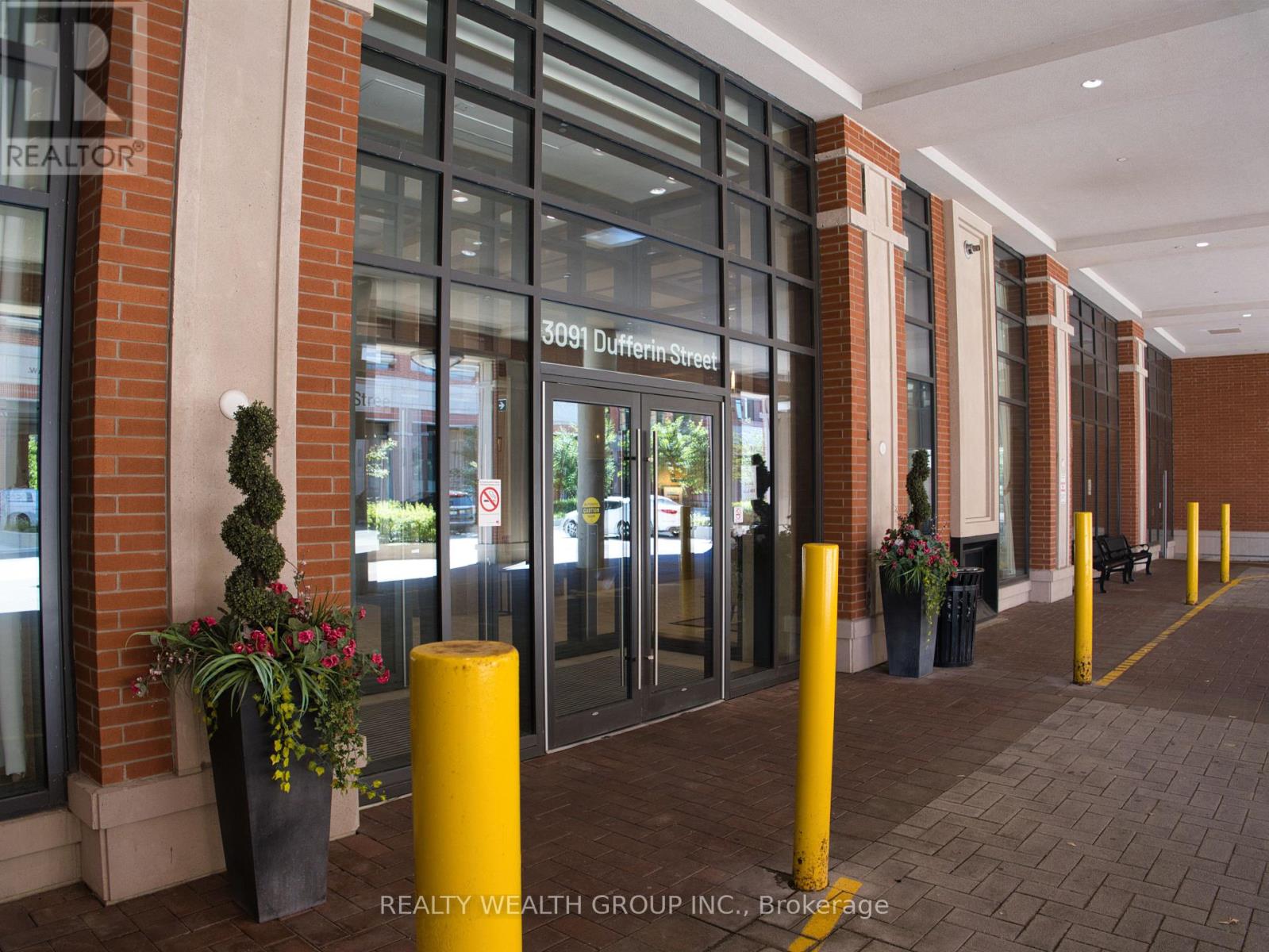 610 - 3091 Dufferin Street, Toronto (Yorkdale-Glen Park), Ontario  M6A 0C4 - Photo 30 - W12231164