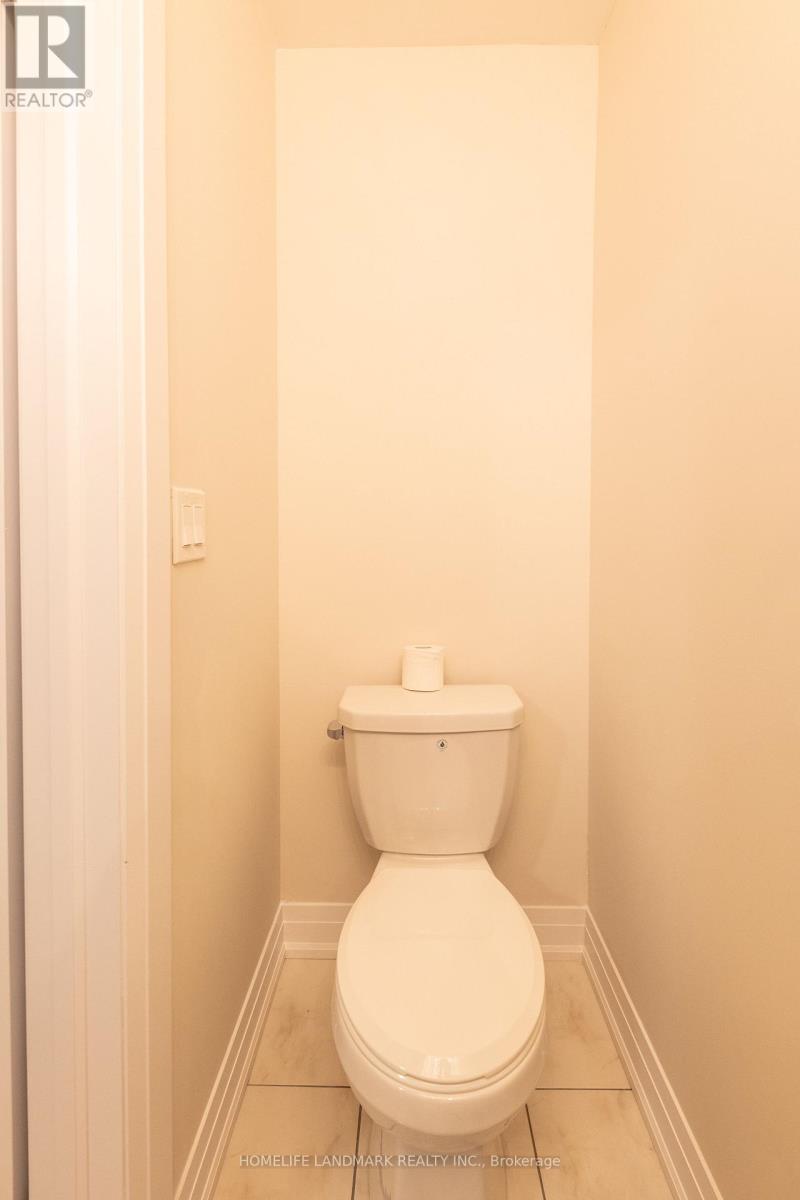 36 - 717 Lawrence Avenue W, Toronto, Ontario  M6A 0C6 - Photo 11 - W12318646