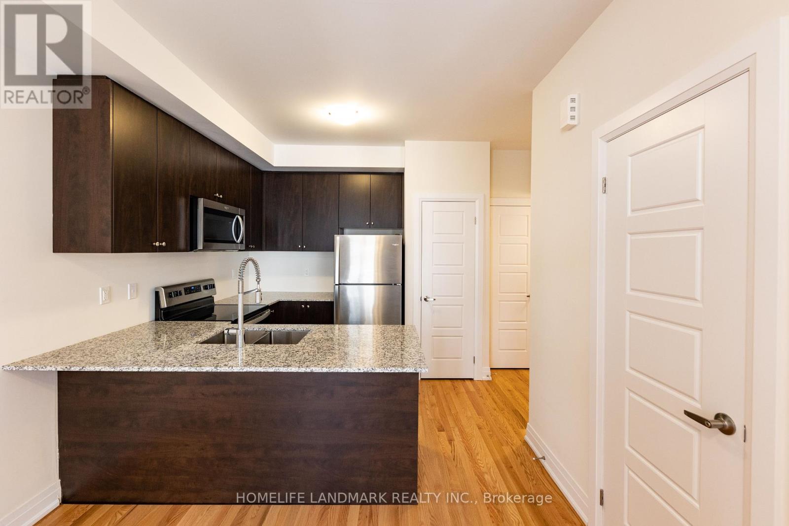 36 - 717 Lawrence Avenue W, Toronto, Ontario  M6A 0C6 - Photo 5 - W12318646