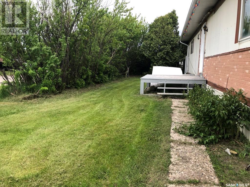 404 Stanley Street, Stoughton, Saskatchewan  S0G 4T0 - Photo 2 - SK013929