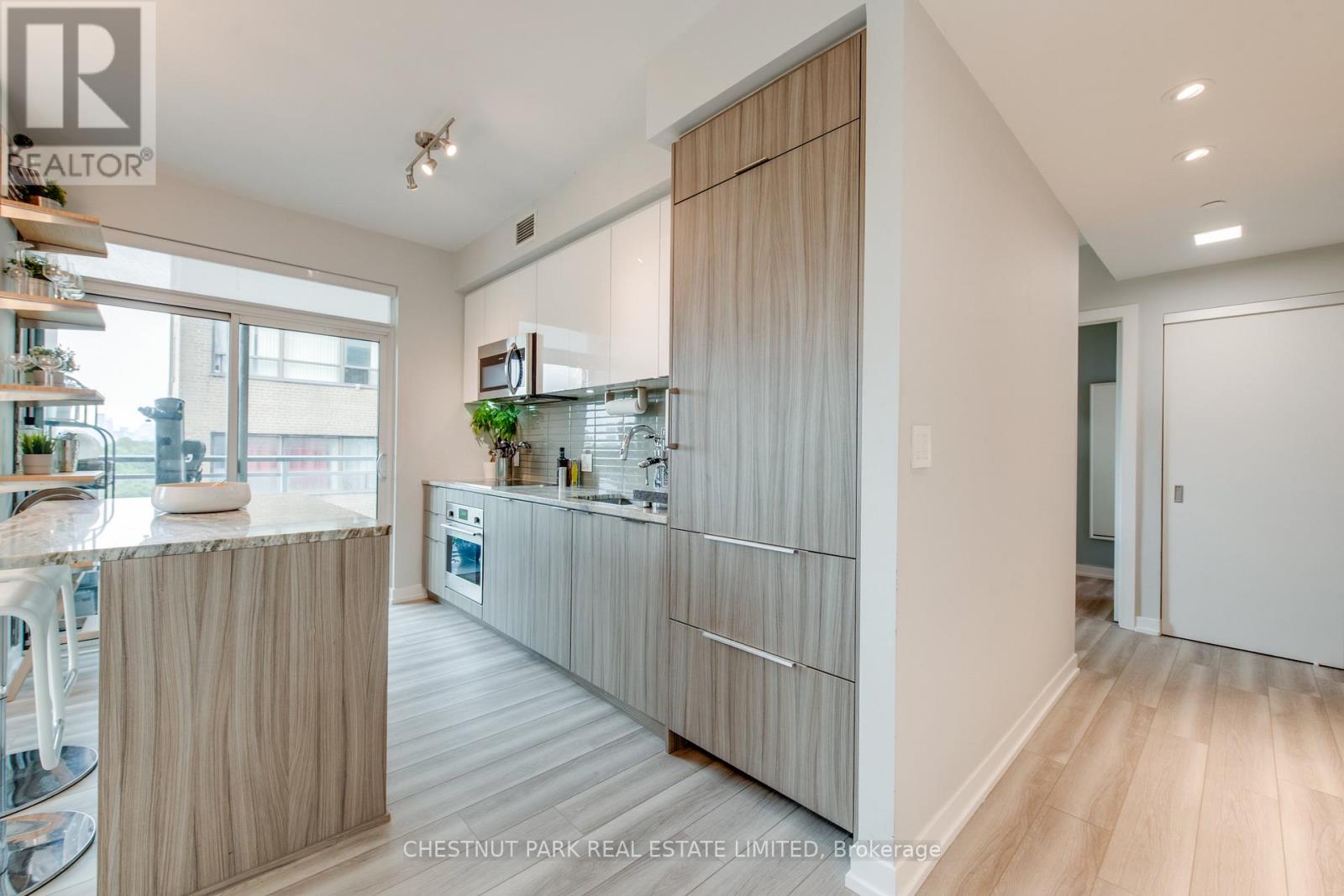 614 - 223 St. Clair Avenue W, Toronto, Ontario  M4V 0A5 - Photo 18 - C12318676